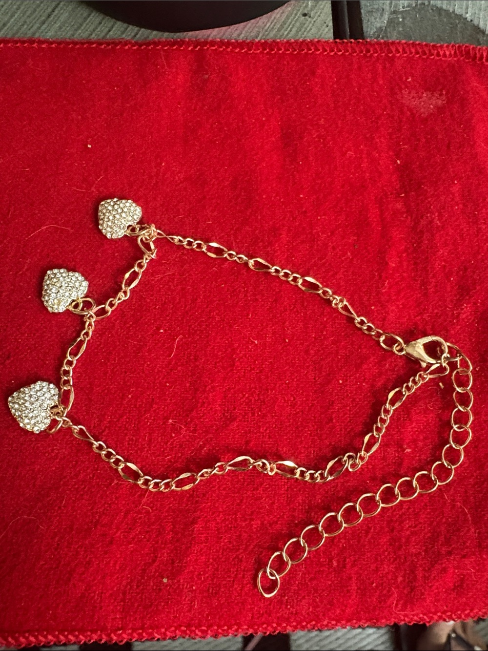 Vintage Gold Heart Charm Anklet with Rhinestone Accents